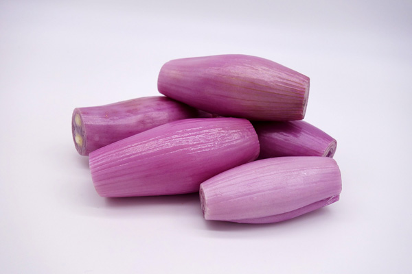 peeled shallots